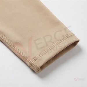 Conjunto de yoga sin costuras para mujer, 2 piezas, top corto de malla sólida, leggings de cintura alta y largo completo, color nude - Product Image 6