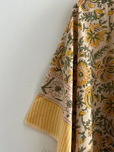 Robe Kaftan en Coton Artisanale de Luxe, Imprimée à la Main, Motif Floral Jaune Moutarde, Vêtement Bohème pour la Plage, les Vacances et les Resorts - Product Image 2