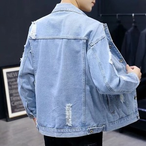 เสื้อแจ็คเก็ตยีนส์สีฟ้าอ่อนสำหรับผู้ชาย แบบลำลอง ปกคอพับ แต่งขอบรุ่ย ผ้าฝ้ายฟอก ทรงปกติ กระดุมแถวเดียว เหมาะสำหรับฤดูใบไม้ผลิ - Product Image 6