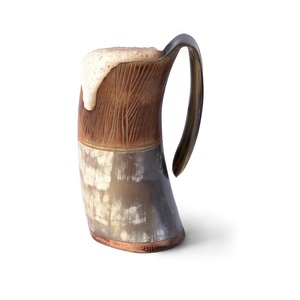 Style nautique Viking Horn Tankard Mug Fait à la main de qualité naturelle Technique sculptée pour servir et boire à la maison Hôtel Restaurant - Product Image 4