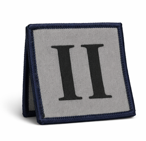 Patch tactique brodé gris carré en tissu parachute style DZ Drop Zone avec fixation Velcro - Product Image 2