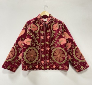 Chaqueta Bomber de Terciopelo Bordada con Flores, Cuello Alto, Manga Larga, Suave, Cálida, Hecha a Mano, Cierre Abierto, Estilo Elegante - Product Image 1