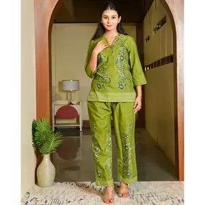 Short décontracté pour femme en coton biologique, coupe régulière, imprimé numérique, séchage rapide, toile épaisse respirante, écologique, très tendance - Product Image 4