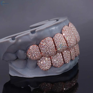 Grillz en or rose 10 carats massif avec diamants de laboratoire VVS de qualité supérieure, personnalisés, style Hip Hop - Product Image 4