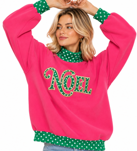 Sudadera Rosa con Cuello Alto para Mujer, con Detalles de Puntos Verdes y Aplique de Letras Navideñas - Product Image 4