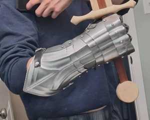 Guantes de Caballero Medieval, Armadura de Acero para Brazos, Estilo Antiguo, Artículo Coleccionable, Artesanía Artística, Pulido por Ambos Lados - Product Image 1