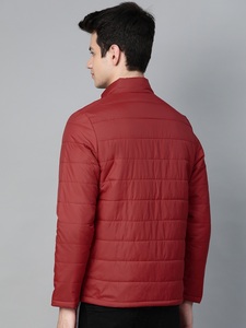 Blouson matelassé rouge pour homme, col montant, fermeture éclair frontale, coupe ajustée décontractée, coupe-vent, pour l'automne, couleur unie, rembourrage en polyester - Product Image 2