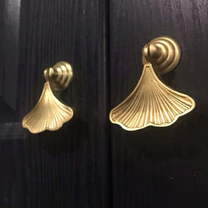 Furniture Knob Handles Golden Drop Pendant Pull Handle Fashion Ginkgo Leaf Shape Dresser Knobs for Kitchen Bathroom Cabinet Door - Product Image 2