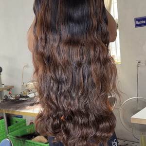 CDYHAIRVN Cheveux Humains Bruts Ondulés Brun Caramel de Qualité Supérieure, Provenance Vietnamienne, Non Traités, Personnalisables, Anneau de Couleurs Ombré - Product Image 3