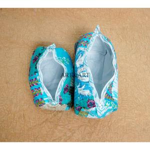 Ensemble de 3 trousses de toilette et de maquillage en coton imprimé à la main, grand format, avec fermeture éclair, imperméables, écologiques, durables, pour le voyage - Product Image 6