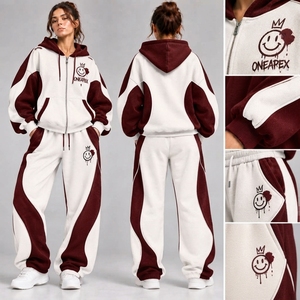 Ensemble de survêtement à capuche noir pour femme avec imprimé graphique, pantalon large à imprimé cœurs et étoiles roses, tenue streetwear deux pièces - Product Image 2