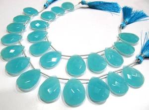 Perles de chalcédoine aqua en forme de poire 11x17mm, quartz briolette, brin de 8 pouces, vendu par brin - Product Image 4