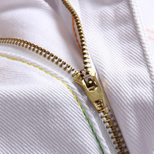 Shorts en jean élastiques pour hommes, style streetwear, avec logo personnalisé, effet usé, en denim ou camouflage, collection 2026 - Product Image 3