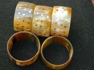 กำไลข้อมือลายวัววินเทจ ลายสัตว์ เครื่องประดับแฟชั่นคริสเตียนสมัยใหม่สำหรับผู้หญิง - Product Image 1