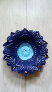 Lámpara de Aceite Portátil Hecha a Mano de Cerámica con Forma Redonda, Centro Rojo y Azul, para Actividades Religiosas y Decoración del Hogar, Duradera - Product Image 3