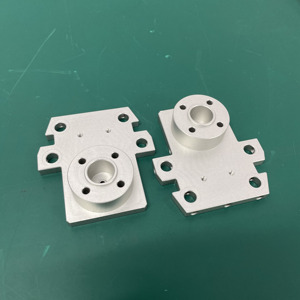 ผู้ผลิตเวียดนาม รับผลิตชิ้นส่วนอะลูมิเนียม 6061 ด้วยเครื่อง CNC แบบกัดและกลึง  ชิ้นส่วนที่มีความแม่นยำสูง  บริการ OEM ODM - Product Image 4