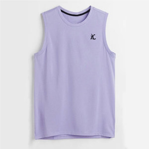 Camiseta sin mangas de tela de algodón suave para hombre, diseñada para un uso cómodo en verano, entrenamiento, fitness y estilo de vida informal. - Product Image 3