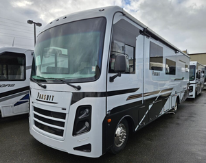 Camping-car de luxe 100 % professionnel pour les aventures en famille - RVs Campers Coachmen Pursuit avec option voiture - Product Image 4