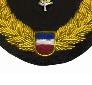 Accesorio 2026, Último Diseño de Moda de Lujo, Insignia Bordada a Mano con Hilos de Oro, 100% Hecha a Mano y Personalizada - Product Image 6