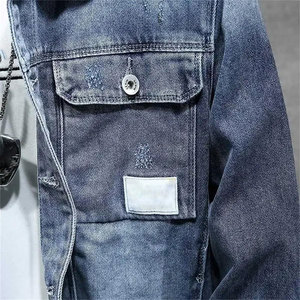 เสื้อแจ็คเก็ตเดนิมผ้าแคนวาสขาดๆ แต่งฮู้ดสำหรับผู้ชาย ทันสมัย 100% ผ้าฝ้าย เป็นมิตรกับสิ่งแวดล้อม ระบายอากาศได้ดี ทรงโอเวอร์ไซส์ สไตล์สตรีทแวร์ โลโก้ด้านหน้า ซับในผ้าไหม - Product Image 6
