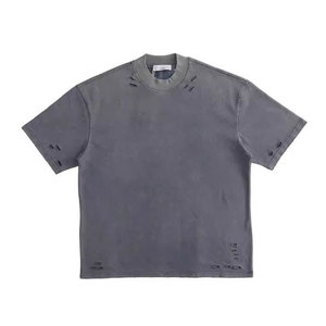 Camiseta Clásica con Efecto Desgastado, Tejido Transpirable, Diseño Ligero con Tacto Suave y Calidad Duradera - Product Image 1