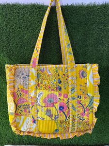 Sac fourre-tout élégant pour femme, fait main, en coton matelassé, avec grande volanture, broderie vintage, couleur unie, à porter à l'épaule, de qualité supérieure - Product Image 4