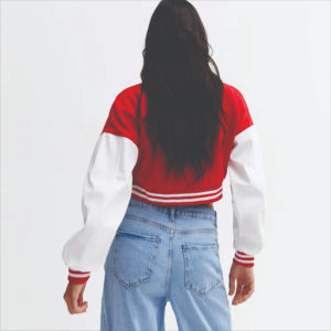 Chaqueta Varsity Corta de Lana Roja con Mangas de Cuero Genuino para Mujer, Chaqueta Varsity Corta con Logotipo Personalizado al por Mayor para Damas - Product Image 4