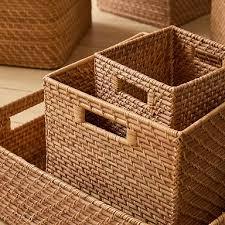 Panier de rangement en rotin naturel avec poignées, forme ronde, style rustique, pour organiser les articles divers - Product Image 3