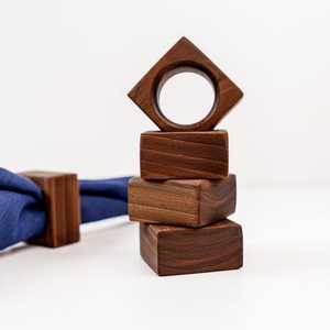 Anillo para Servilletas de Madera Natural Hecho a Mano, Anillo para Servilletas de Madera de Acacia, Recuerdo de Boda, Decoración de Mesa Grabada - Product Image 1