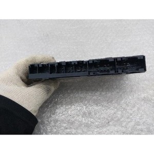 ECU และโมดูลคอมพิวเตอร์มือสองสำหรับรถยนต์ซีรีส์ 5 รุ่น 61359280913901 - Product Image 4