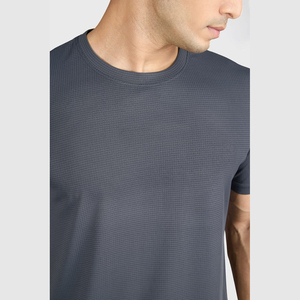 เสื้อยืดออกกำลังกายผู้ชายผ้าฝ้าย 100% แห้งเร็ว ป้องกันรังสียูวี สกรีนโลโก้ตามสั่ง ขายส่ง - Product Image 4