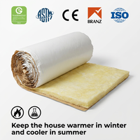 Couverture en fibre de verre recouverte de vinyle ASTM America R25 8 pouces, isolation en fibre de verre avec feuille de vinyle blanche, rouleau d'isolation en laine de verre 48 kg/m3