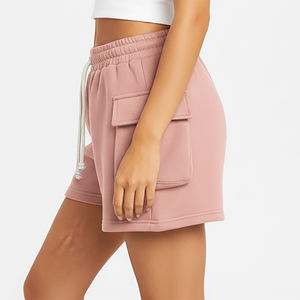 Nouveau short tendance pour femme, 100% coton, avec logo imprimé DTF personnalisé et poches cargo latérales. - Product Image 5