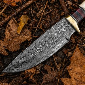 Couteau de camping Skinner en acier Damas fait main, manche en corne, étui en cuir, qualité DIY, OEM disponible, 10 pouces, pointe clip. - Product Image 3