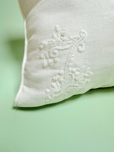 Lujosas fundas de almohada bordadas a mano de estilo europeo, artesanías de costura y punto de cruz, acepta pedidos a granel, nuevo - Product Image 3