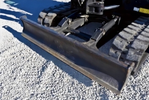 Excavatrice E85 d'occasion pour les installations utilitaires et le développement de terrains - Product Image 5