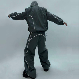 เสื้อกันลมสำหรับผู้ชายเสื้อกันลมไนลอนโพลีเอสเตอร์น้ำหนักเบากันน้ำโลโก้ออกแบบได้ตามต้องการใหม่ - Product Image 2