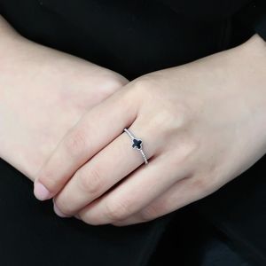 DA320 - Piatti e Vassoi in Acciaio Inossidabile con Finitura a Getto d'Anello Rivestiti in Resina Epossidica - Product Image 5