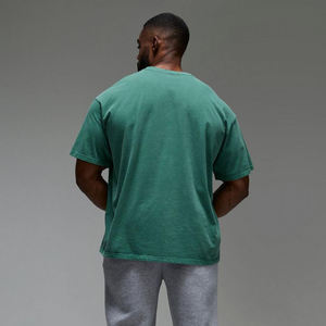 เสื้อยืดคอกลมแขนสั้นสีเขียวล้วนทรงหลวมสำหรับผู้ชาย คุณภาพสูงแบบ OEM ผลิตจากผ้าฝ้ายถัก 100% ดีไซน์สั่งทำพิเศษ - Product Image 4