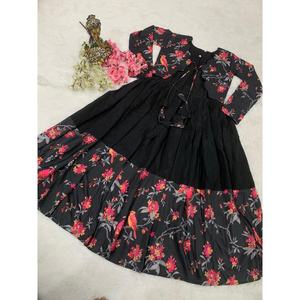 ชุดผ้าไหมพิมพ์ลายแฟนซีโรมันพร้อมโกติสีดำ - Product Image 5