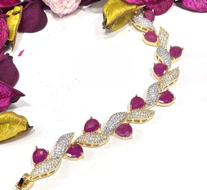 Gold Plated Marquise <b>Crystal</b> Leaf <b>Bracelet</b> Women's Party Jewelry Classic Chain Link Design Pave Setting Alloy <b>Bracelet</b> - Product Image 4