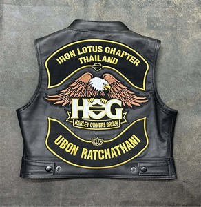 เสื้อกั๊กหนังสไตล์คลับสำหรับผู้ชายพร้อมปกแบบมีแถบ - Product Image 2