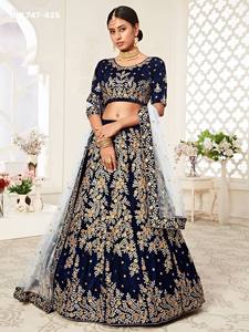 Conjunto de Lehenga-Choli de terciopelo pesado con bordado de hilo Zari y pedrería, corte A-Line Can-Can, azul marino, suministro al por mayor - Product Image 2