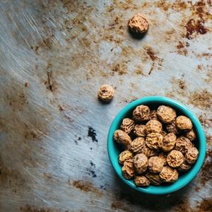 Noix de tigre de qualité supérieure, approvisionnement en vrac, haute valeur nutritive, goût naturel sucré, parfaites pour des collations saines - Product Image 4