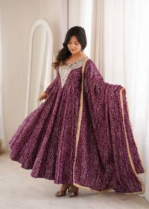Salwar Kameez imprimé Bndhani, longueur standard, pour femmes, robe traditionnelle indienne pakistanaise pour mariage et fête, coupe standard, séchage rapide - Product Image 4