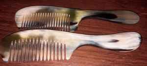 หวีเขาควายธรรมชาติ ป้องกันผมแตกปลาย ซี่หวีเรียบเนียน ทำด้วยมือแท้จากเขาควาย  รับสลักชื่อ  งานฝีมือสั่งทำพิเศษ - Product Image 2