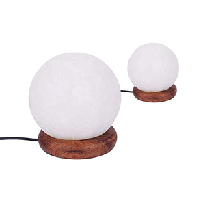 Lampe de sel de l'Himalaya en cristal naturel pour éclairer les espaces relaxants, avec une lueur douce et chaude pour la chambre à coucher, le salon, le bureau - Product Image 3