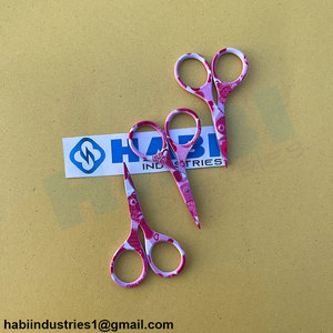 Tijeras de Bordado Rectas de Acero Inoxidable de Diseño Personalizado, Punta Afilada, para Uso con Cutículas, para Diestros, Opciones de Color Pantone - Product Image 2