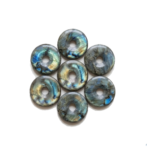 Donuts en Cristal Naturel : Labradorite, Agate et autres Pierres Précieuses pour la Guérison et le Reiki - Product Image 1