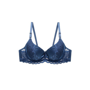 Sujetador para mujer Bright Comfort Smooth Fit, ideal para un uso fácil, soporte equilibrado y un aspecto natural con tacto suave. - Product Image 1